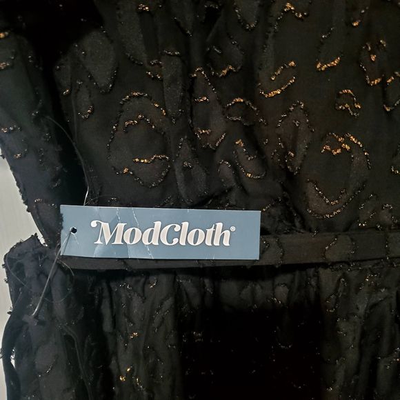Modcloth Maxi Wrap Dress Size Medium Short Sleeves Gold Embellishment in Black - Picture 9 of 14